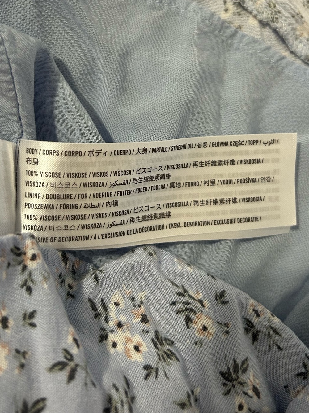 Hollister Callifornia Ultra High-Rise Blue Flower Print Mini - Picture 6 of 6